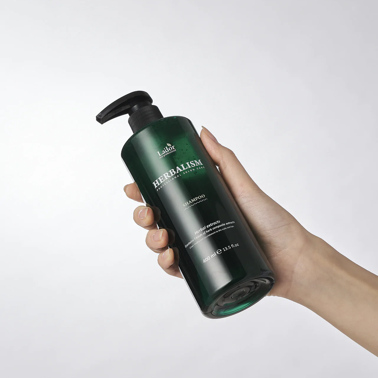 LADOR Wonder Bubble Shampoo Увлажняющий шампунь для волос